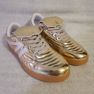 la sheelah gold sneakers- NWOT- size 7.5 womens